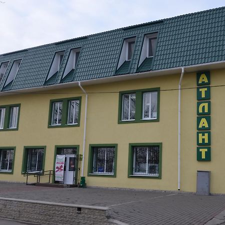 Ostroh Atlant Hotel المظهر الخارجي الصورة