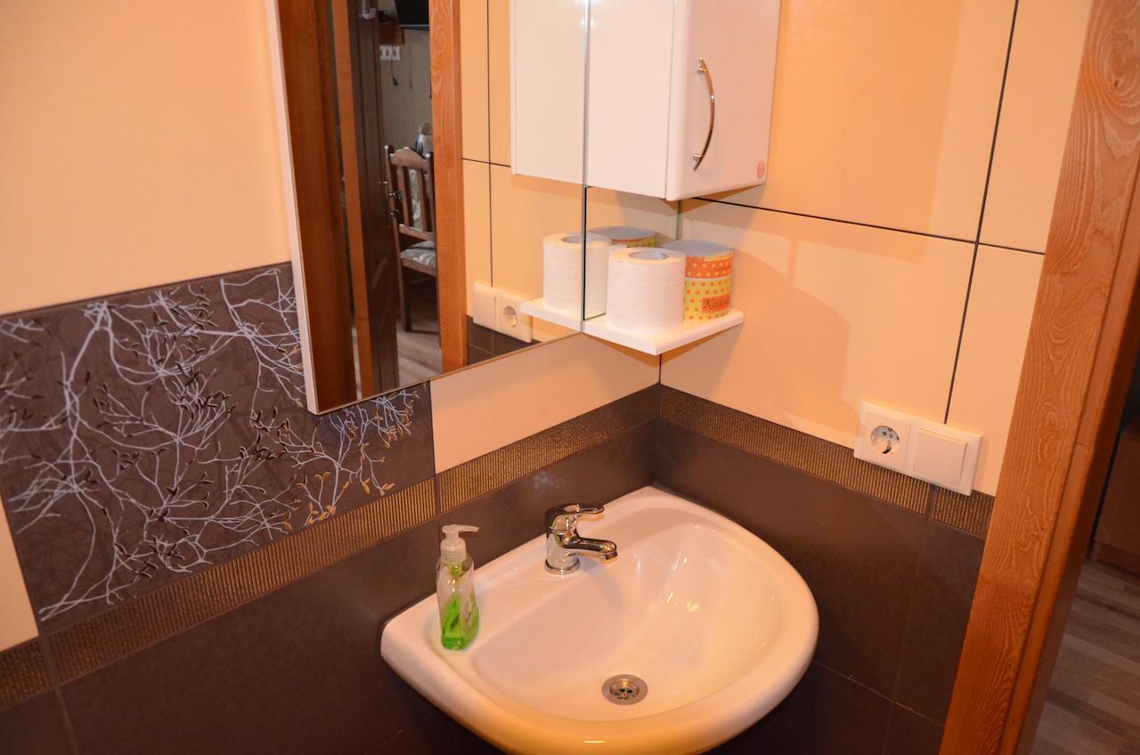 Ostroh Atlant Hotel المظهر الخارجي الصورة